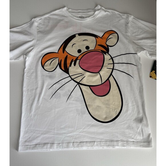 Disney Parks Winnie The Pooh Tigger Vintage Style AOP Big Face T- Shirt Large - Picture 1 of 7